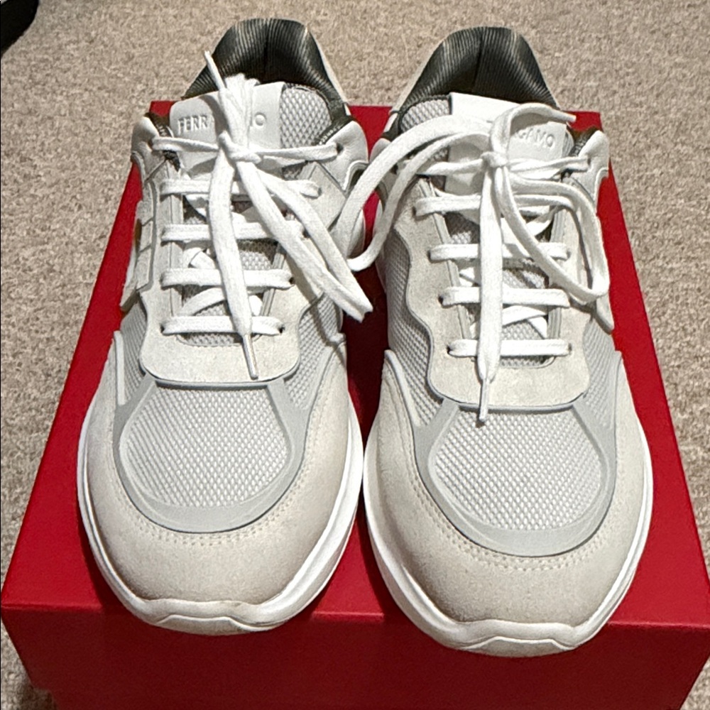 Ferragamo “Bay Man” Gancini sneakers, 2025 collection, like new, 9